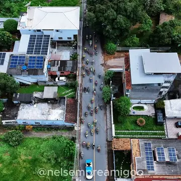Publicação de Nel sobre Flávio Bolsonaro em 17/10/2026