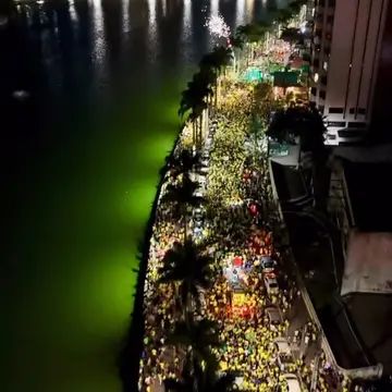 Publicação de Bruno Cunha Lima sobre Flávio Bolsonaro em 18/10/2026