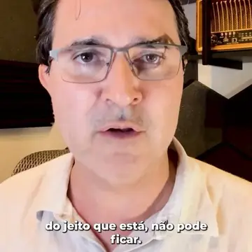 Publicação de Carlos Alberto sobre Flávio Bolsonaro em 19/10/2026