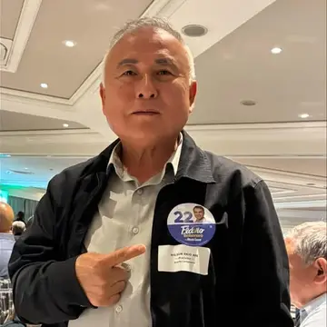 Publicação de Akio Abe sobre Flávio Bolsonaro em 16/10/2026