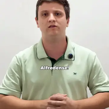 Publicação de Hugo Luiz sobre Flávio Bolsonaro em 19/10/2026