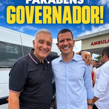 Publicação de Carlos Augusto sobre Flávio Bolsonaro em 08/10/2026