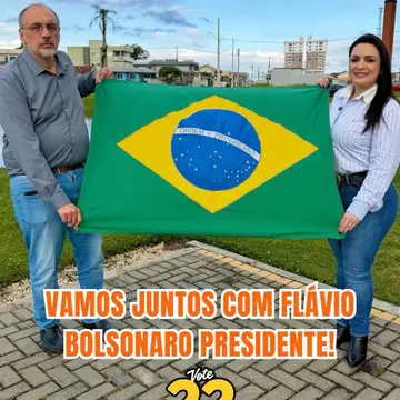 Publicação de Elisangela Pedroso sobre Flávio Bolsonaro em 08/10/2026