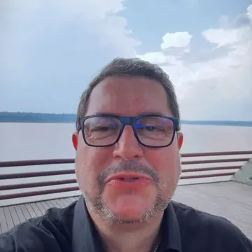 Publicação de Paulo da Remap sobre Flávio Bolsonaro em 08/10/2026
