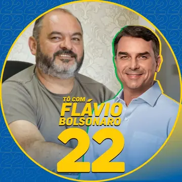 Publicação de Masselai sobre Flávio Bolsonaro em 08/10/2026