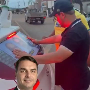 Publicação de Pabollo sobre Flávio Bolsonaro em 09/10/2026