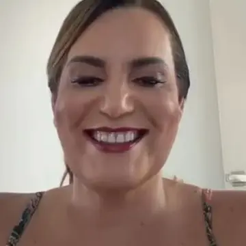 Publicação de Sheila Lemos sobre Flávio Bolsonaro em 10/10/2026