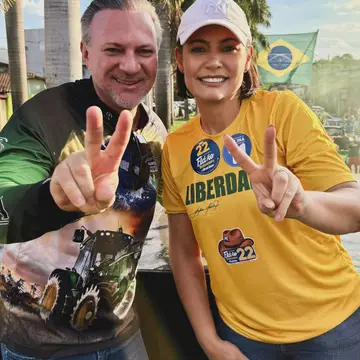 Publicação de Jaco Rotta sobre Flávio Bolsonaro em 10/10/2026
