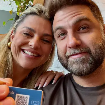 Publicação de Wladimir Garotinho sobre Flávio Bolsonaro em 12/10/2026