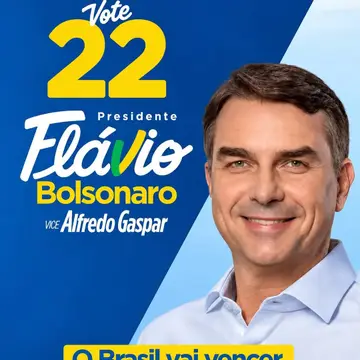 Publicação de Marcelo Rezende sobre Flávio Bolsonaro em 12/10/2026