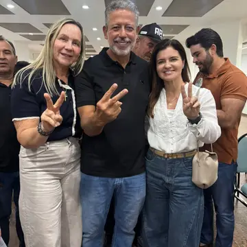 Publicação de Silvana sobre Flávio Bolsonaro em 13/10/2026