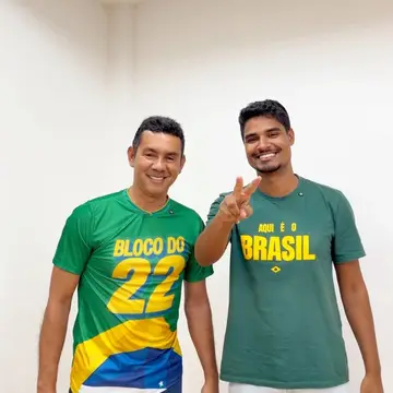 Publicação de Marinho sobre Flávio Bolsonaro em 13/10/2026