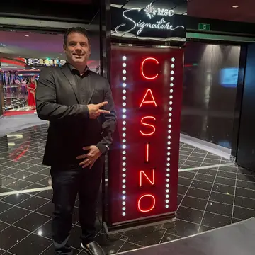 Publicação de Tiago Dalperio sobre Flávio Bolsonaro em 13/10/2026
