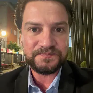 Publicação de Rafael Cita sobre Flávio Bolsonaro em 13/10/2026