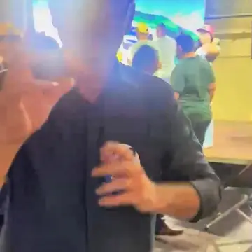 Publicação de Jakson Bassi sobre Flávio Bolsonaro em 13/10/2026