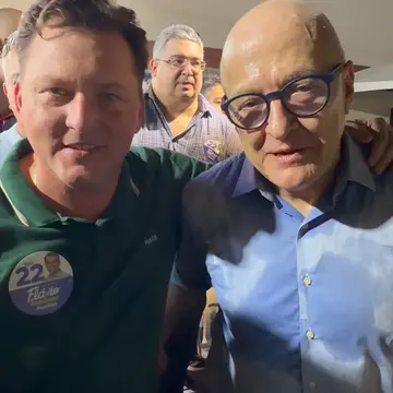 Publicação de Calebe Francio sobre Flávio Bolsonaro em 13/10/2026