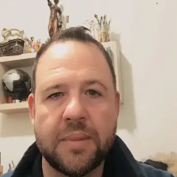 Publicação de Jonas sobre Flávio Bolsonaro em 14/10/2026