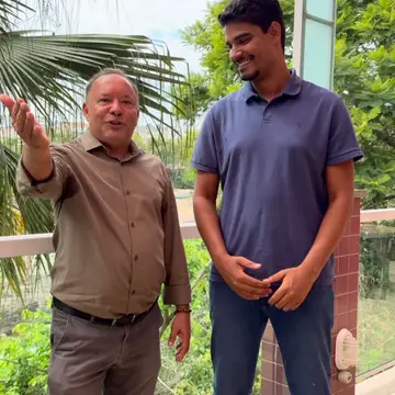 Publicação de Gilson Coleta sobre Flávio Bolsonaro em 14/10/2026