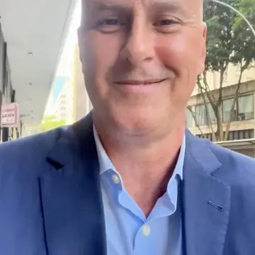 Publicação de Tande sobre Flávio Bolsonaro em 14/10/2026