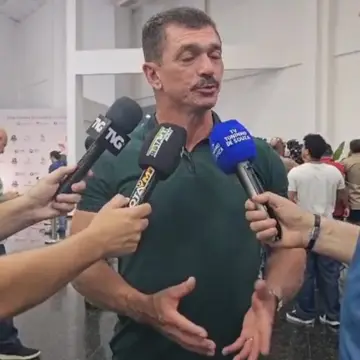 Publicação de Subtenente Márcio Gonçalves sobre Flávio Bolsonaro em 14/10/2026