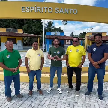 Publicação de Flaviano sobre Flávio Bolsonaro em 15/10/2026