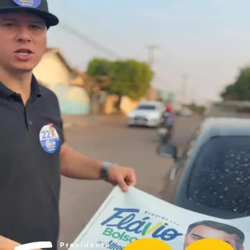 Publicação de Hector Alvares sobre Flávio Bolsonaro em 15/10/2026