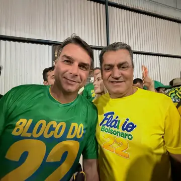 Publicação de Lei de Francino sobre Flávio Bolsonaro em 15/10/2026