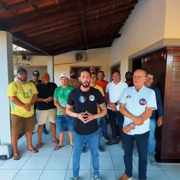 Publicação de Flaviano sobre Flávio Bolsonaro em 16/10/2026