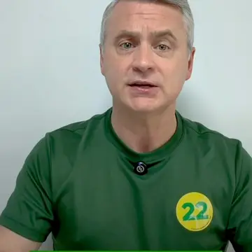 Publicação de Zanardi sobre Flávio Bolsonaro em 16/10/2026