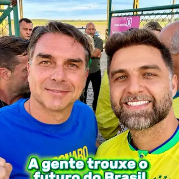 Publicação de Wladimir Garotinho sobre Flávio Bolsonaro em 16/10/2026