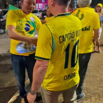Publicação de Capitão Vitor sobre Flávio Bolsonaro em 16/10/2026