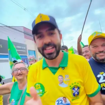 Publicação de Wellington Carrijo sobre Flávio Bolsonaro em 16/10/2026
