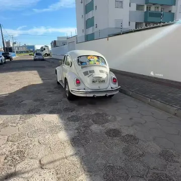 Publicação de Soratto sobre Flávio Bolsonaro em 17/10/2026