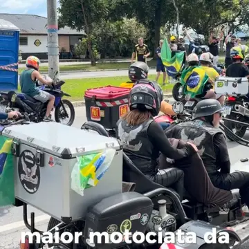Publicação de Arao Josino sobre Flávio Bolsonaro em 17/10/2026
