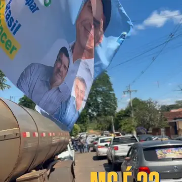 Publicação de Júlio Buguelo sobre Flávio Bolsonaro em 17/10/2026
