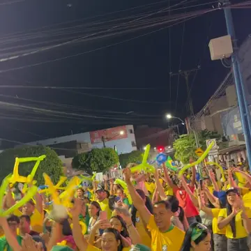 Publicação de Gilvandro Estrela sobre Flávio Bolsonaro em 18/10/2026