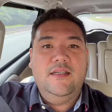Publicação de Pedro Ishi sobre Flávio Bolsonaro em 18/10/2026