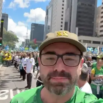Publicação de Netto Donato sobre Flávio Bolsonaro em 18/10/2026