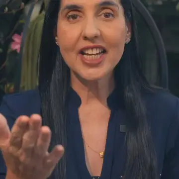 Publicação de Pauline Pereira sobre Flávio Bolsonaro em 18/10/2026