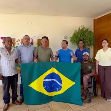 Publicação de Fabinho sobre Flávio Bolsonaro em 18/10/2026