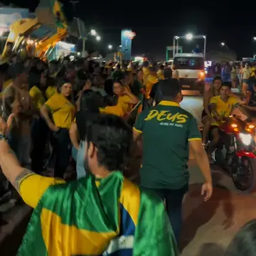 Publicação de Flaviano sobre Flávio Bolsonaro em 18/10/2026