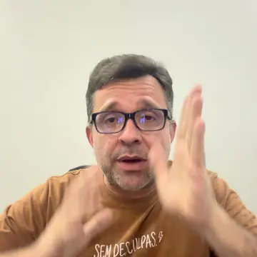 Publicação de Fabinho Antonucci sobre Flávio Bolsonaro em 18/10/2026
