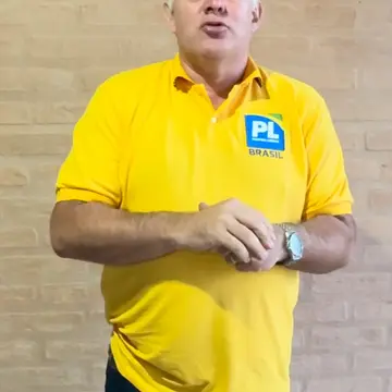 Publicação de Rodrigo do Neto sobre Flávio Bolsonaro em 18/10/2026