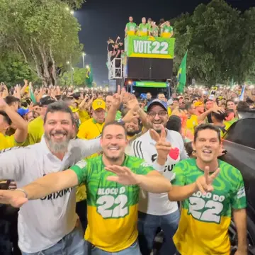 Publicação de Delegado Fonseca sobre Flávio Bolsonaro em 19/10/2026