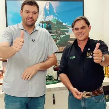 Publicação de Argemiro Rodrigues sobre Flávio Bolsonaro em 20/10/2026