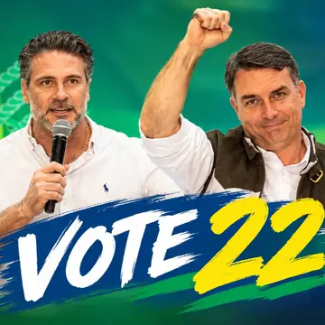 Publicação de Felipe sobre Flávio Bolsonaro em 15/10/2026