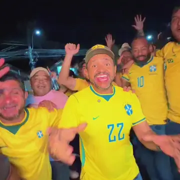 Publicação de Dr Rener sobre Flávio Bolsonaro em 15/10/2026