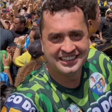 Publicação de Netinho Reis sobre Flávio Bolsonaro em 18/10/2026