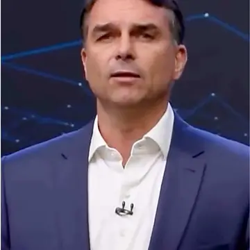 Publicação de Coronel Fabio Candido sobre Flávio Bolsonaro em 19/10/2026