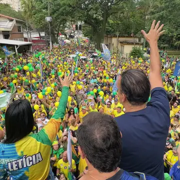 Publicação de Anderson sobre Flávio Bolsonaro em 19/10/2026